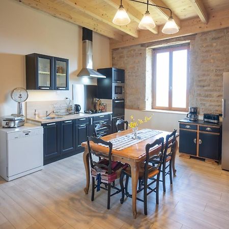 Appartement De Charme Dans Une Maison Isolee Presilly  ภายนอก รูปภาพ