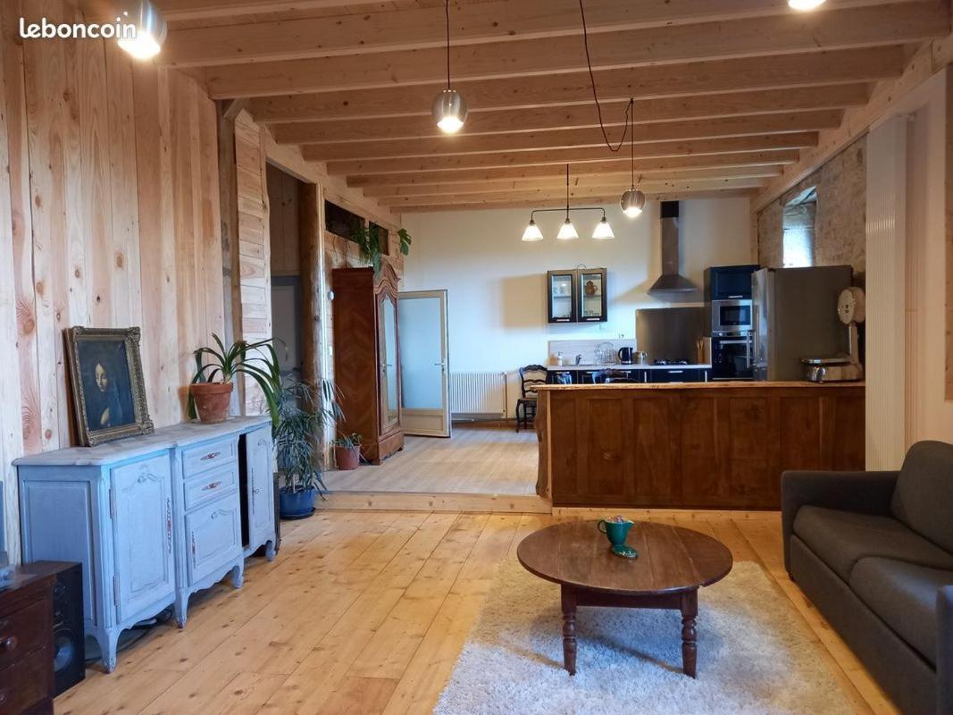Appartement De Charme Dans Une Maison Isolee Presilly  ภายนอก รูปภาพ